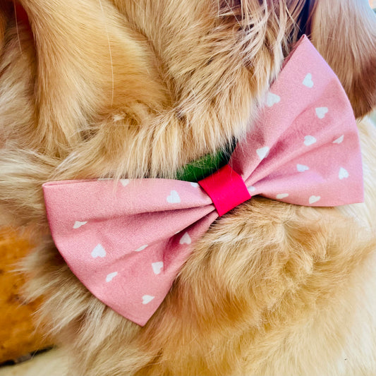 Hundefliege (rosa mit Herzen) - Party Paws